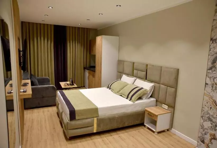 Hotelli Edwin Plus