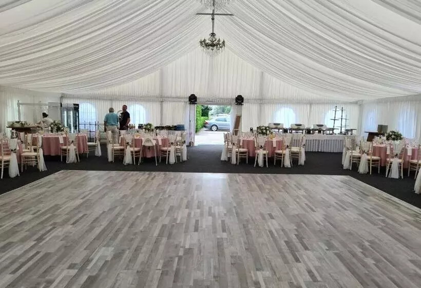 Hotelli Gader A Reštaurácia Ramarti