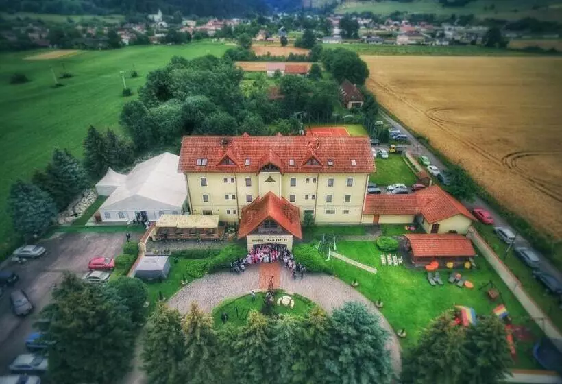 Hotelli Gader A Reštaurácia Ramarti