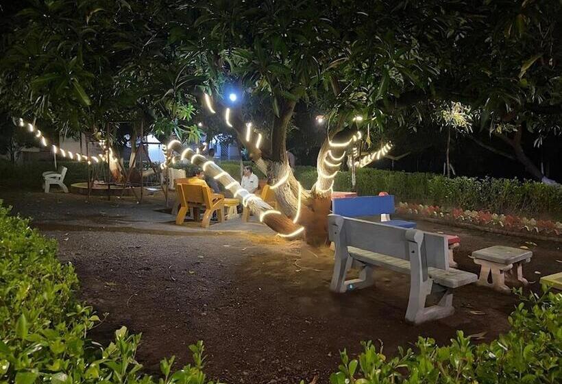 Отель Renewed Jadeshwar Farm Resort