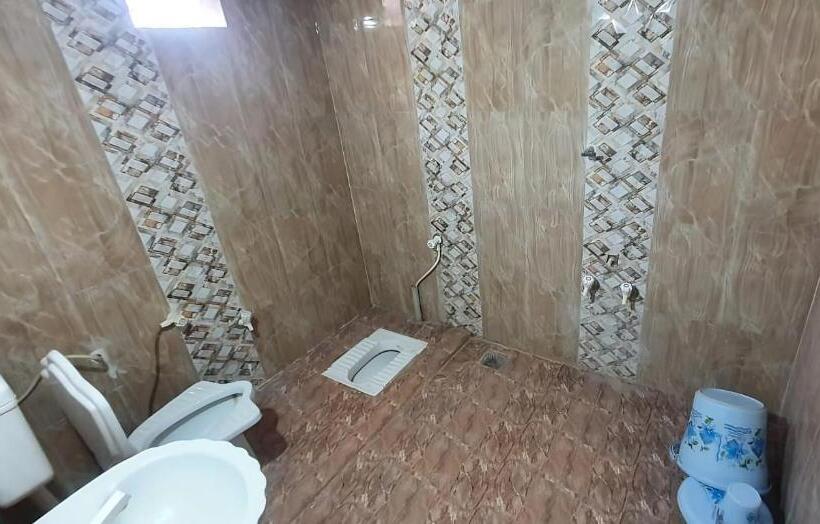 Отель Renewed Jadeshwar Farm Resort