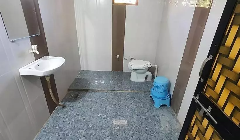 ホテル Renewed Jadeshwar Farm Resort