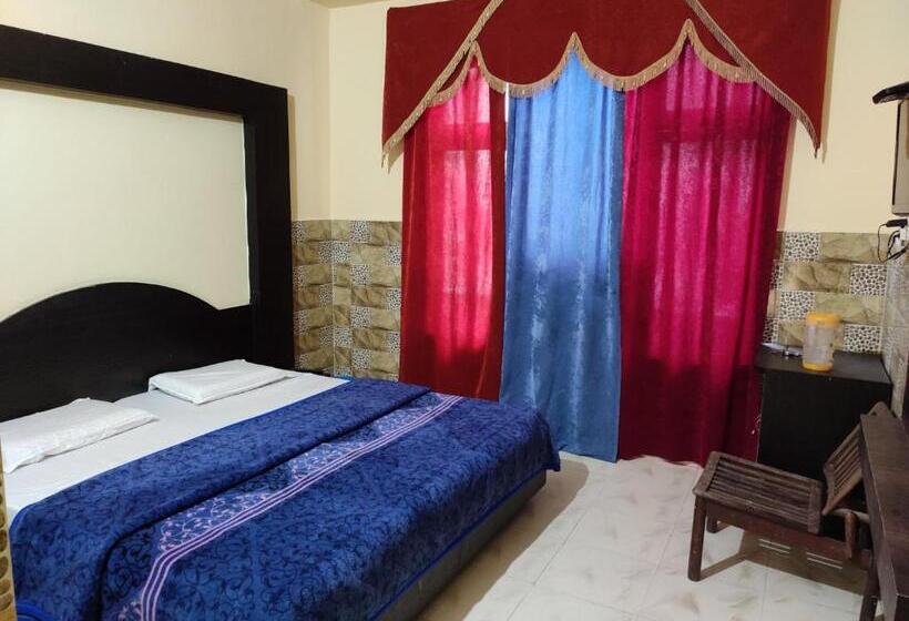Hotell Krishna Deluxe