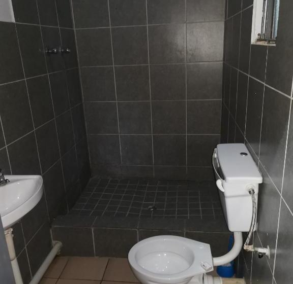 Hotelli Lovers Way Guest House