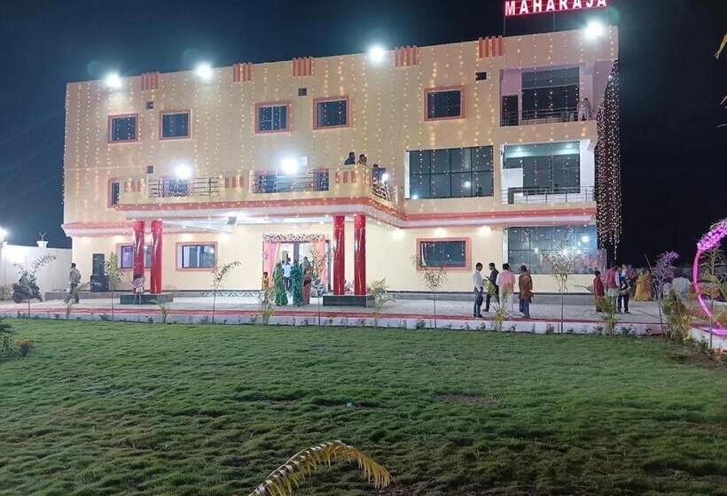 Hotel Maharaja Resort And