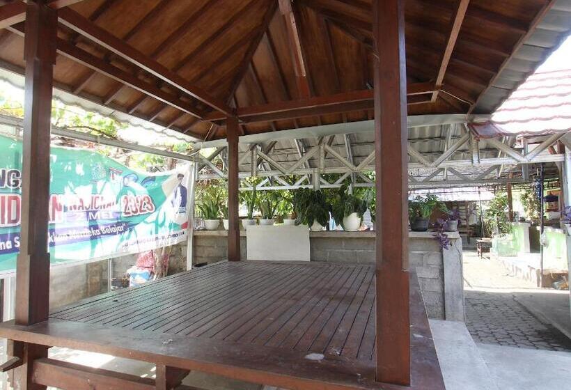 בית מלון כפרי Oyo Life 93125 Kos Bale Lumbung Syariah