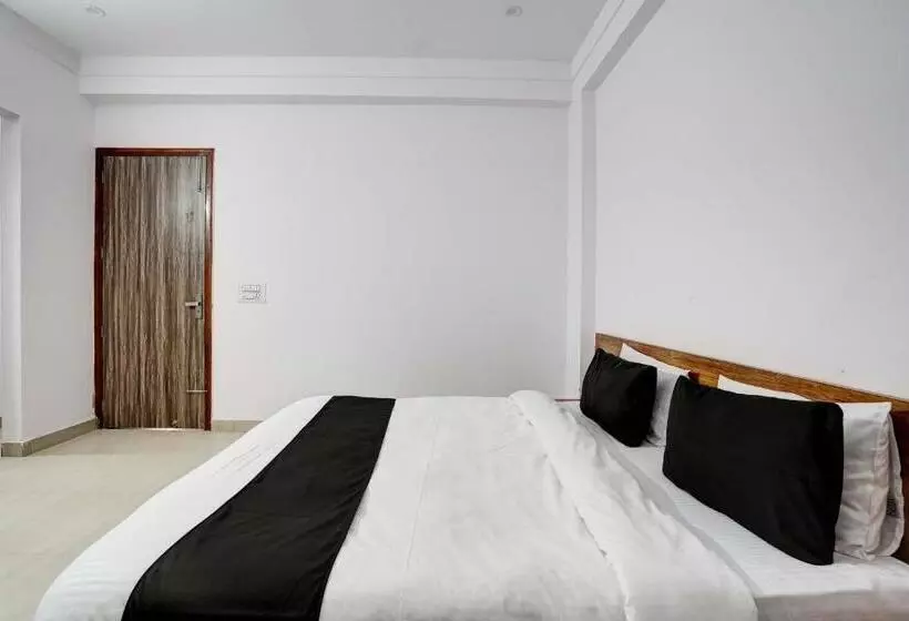 ホテル Super Oyo Collection O Aqua Inn