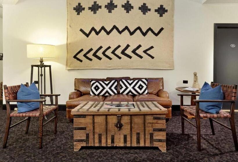 Independence Square 205, Stylish Hotel Room With Ac, Great Location In Aspen