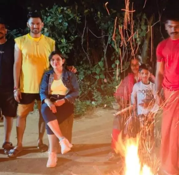 Majatalo Cosmic Mud House ,kanthalloor