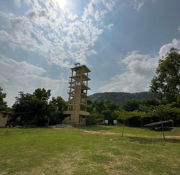 Pensão Rac Adventure Camp By Lexstays,near Isha Foundation