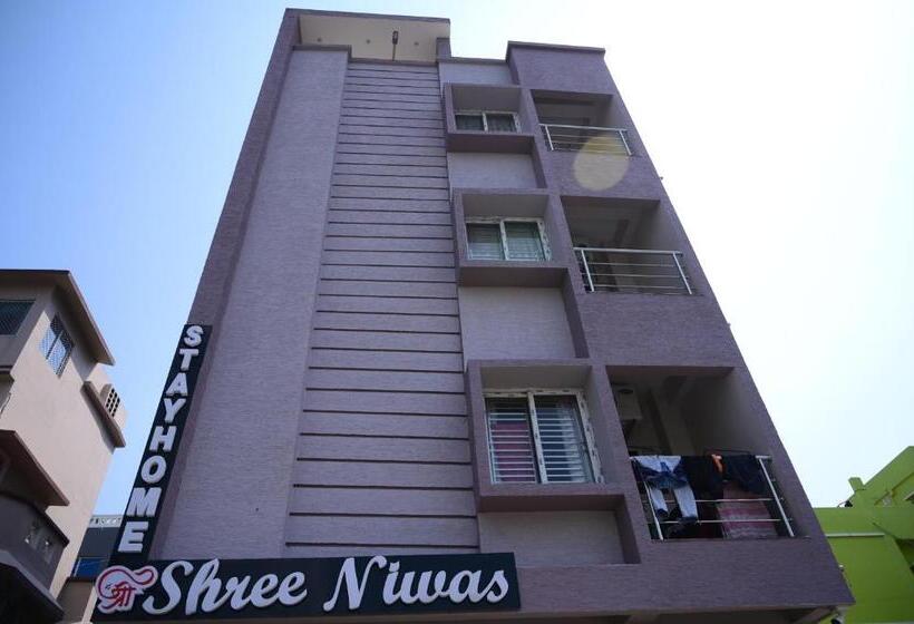 Pension Shree Niwas