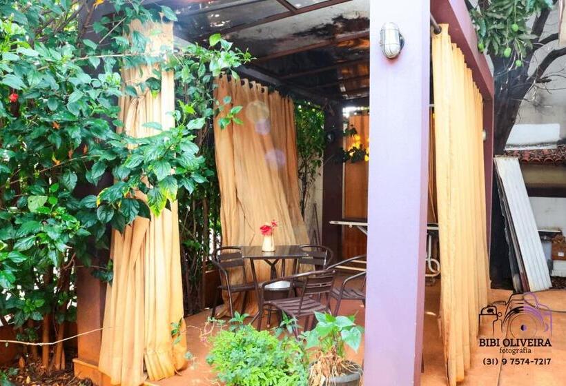 Panzió Suíte Em Casa Com Piscina Em Belo Horizonte