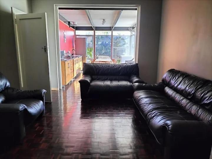 Umbilo Bed And Breakfast 08 Rick Turner