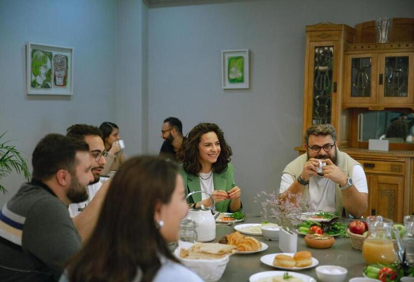 هاستل 11+1 By Tumo