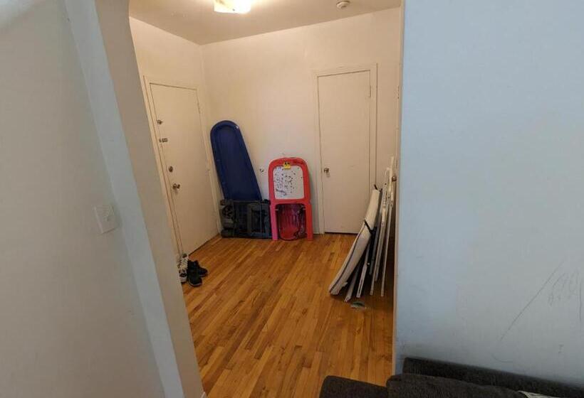 تختخواب و صبحانه 4720 Av Dupuis