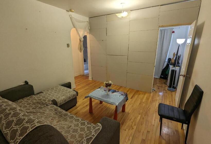 تختخواب و صبحانه 4720 Av Dupuis