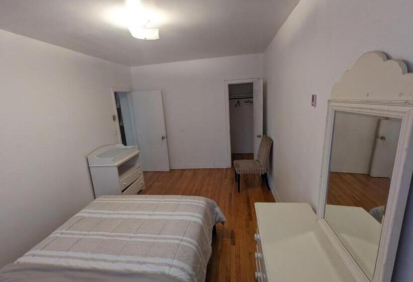 تختخواب و صبحانه 4720 Av Dupuis