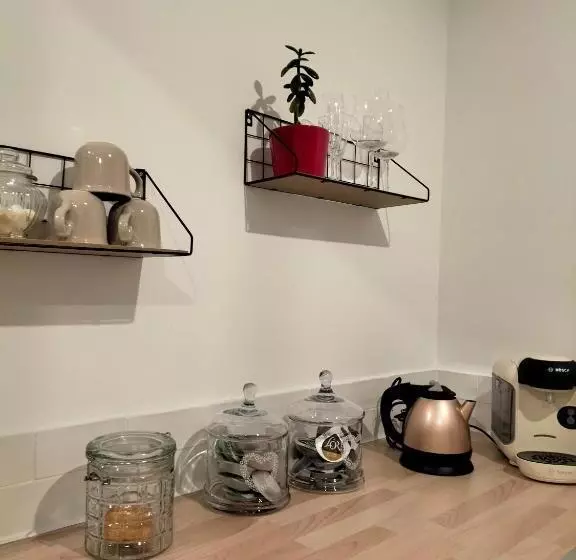ベッドアンドブレックファースト Chambre Hortense