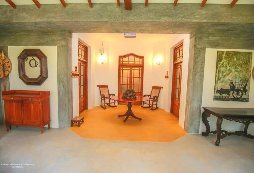 Bed and Breakfast Club Doonvale