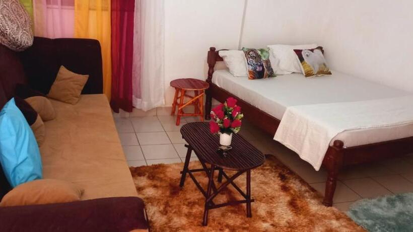 تختخواب و صبحانه Darad Studio