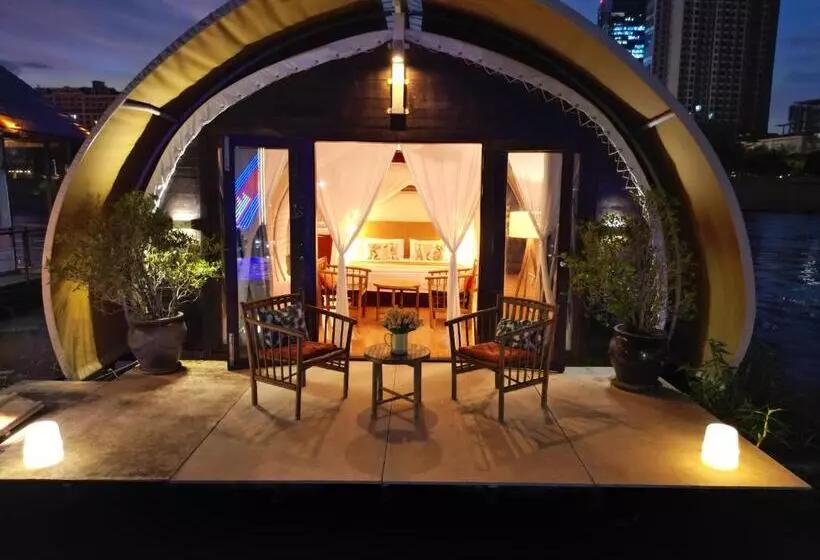 Aamiaismajoitus (B&B) Floating Jungloo