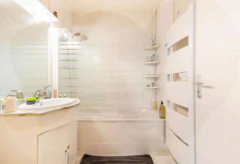 تختخواب و صبحانه Location Chambre Privée Avec Salle De Bain Et Wc Privatifs Dans Appartement Moderne