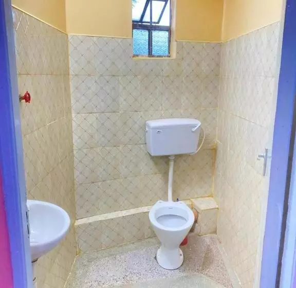 تختخواب و صبحانه Studio Apartment Thika Town