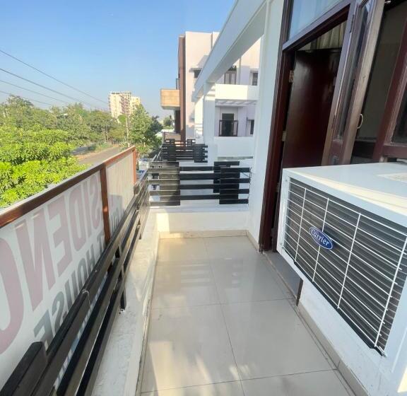 Отель Aadi S Residency