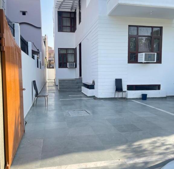 Отель Aadi S Residency