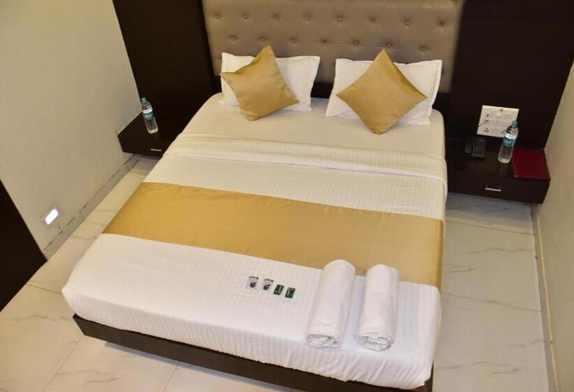 Hotell Bkc Palace Inn   Jio World Convention Center And Us Visa Center హోటల్ బి కే సి ప్యాలెస్ ఇన్