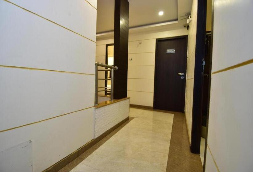 Hotell Bkc Palace Inn   Jio World Convention Center And Us Visa Center హోటల్ బి కే సి ప్యాలెస్ ఇన్