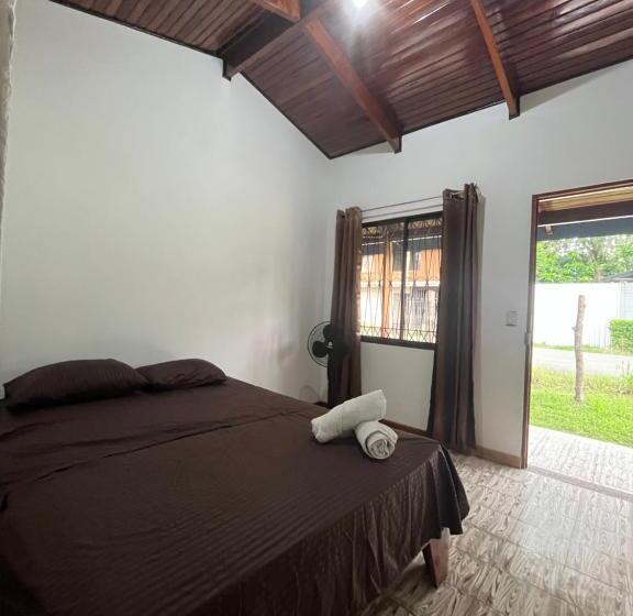 فنادق الكبسولة #3 Cabina Rústica Para 2 Personas En Paquera