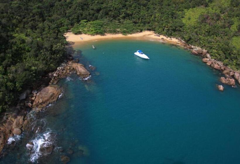 هتل Green Haven Hostel Ilha Anchieta