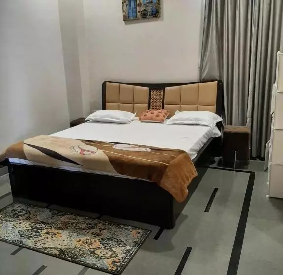 Hotel Palm Paradize