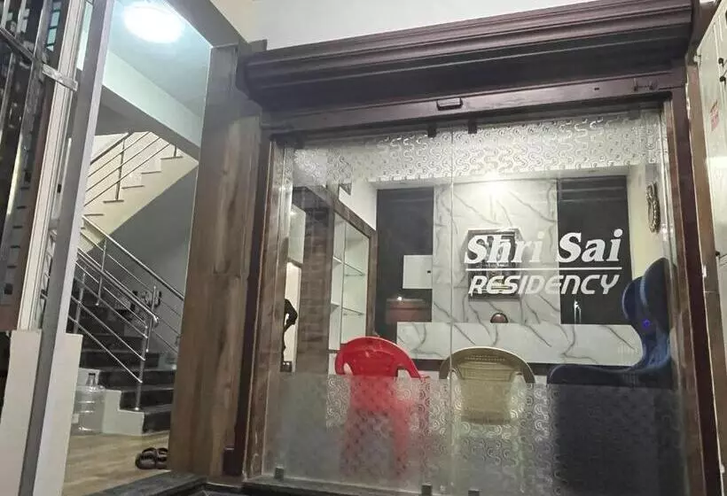 ホテル Shri Sai Residency