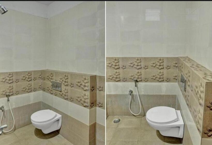 Hotel The Royal Comforts