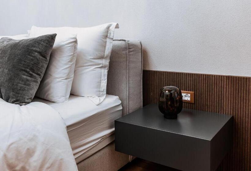 هتل Vila Serenata