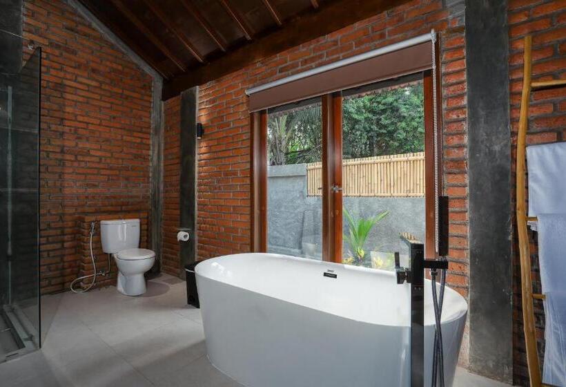 Пансион Bali Taoka Beach Villa