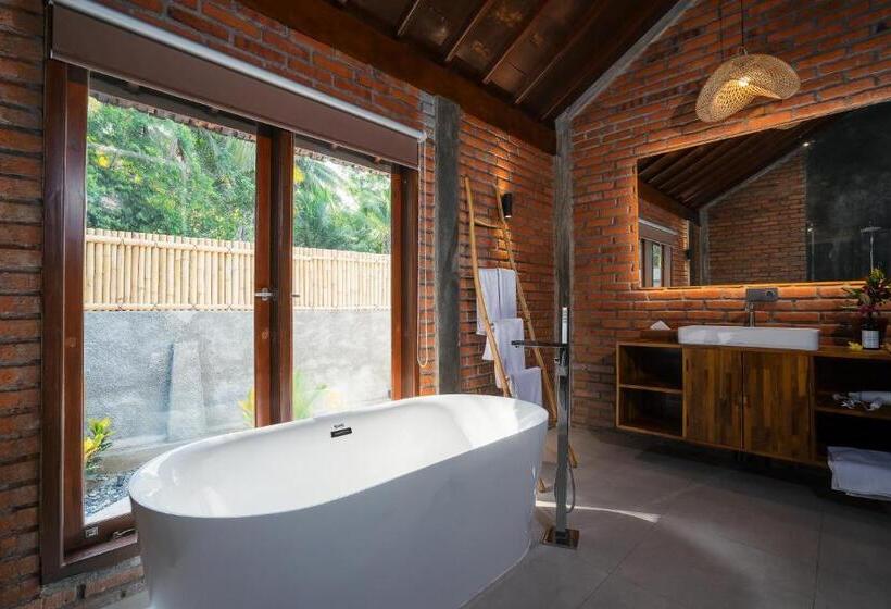 Пансион Bali Taoka Beach Villa