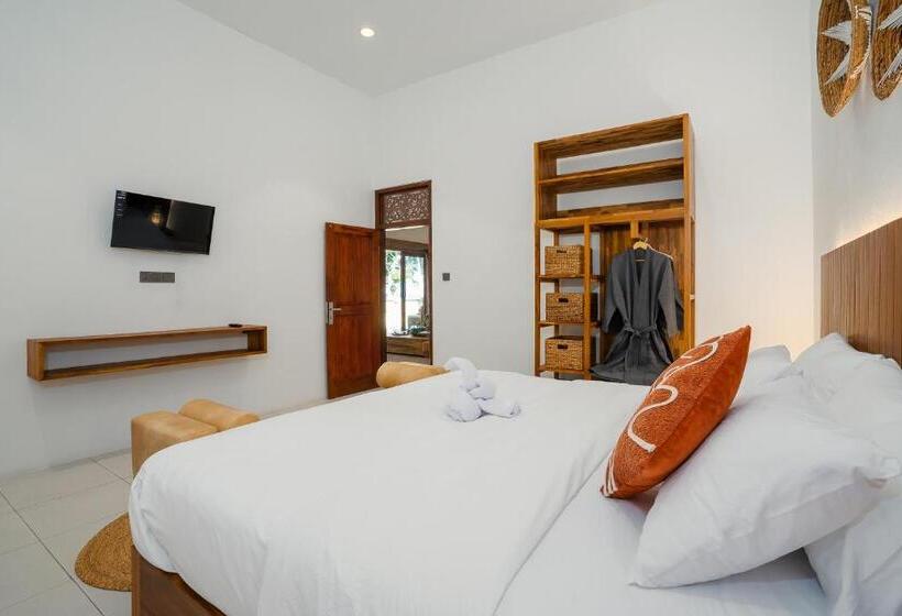 Пансион Bali Taoka Beach Villa