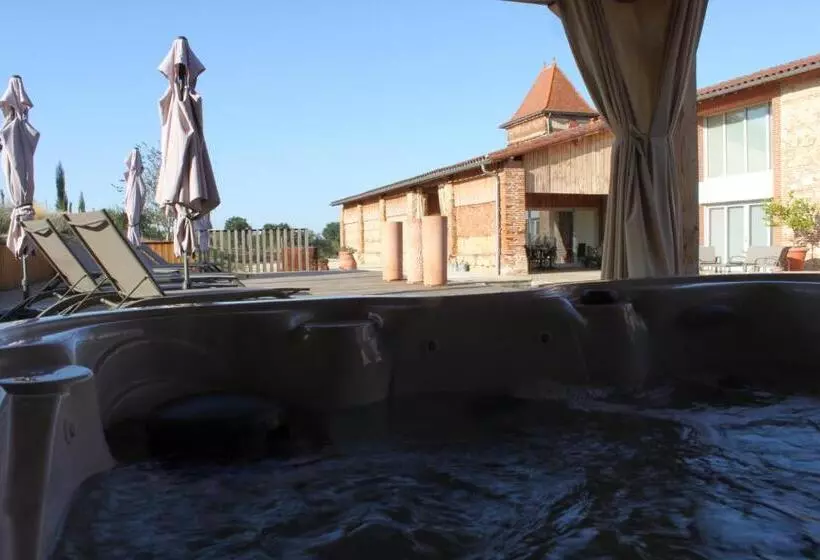 Majatalo Escons Domaine De Charme