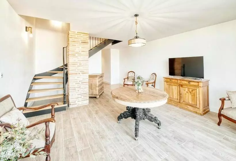 Majatalo Escons Domaine De Charme