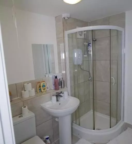 پانسیون Giomakay Luxury Rooms Milton Keynes