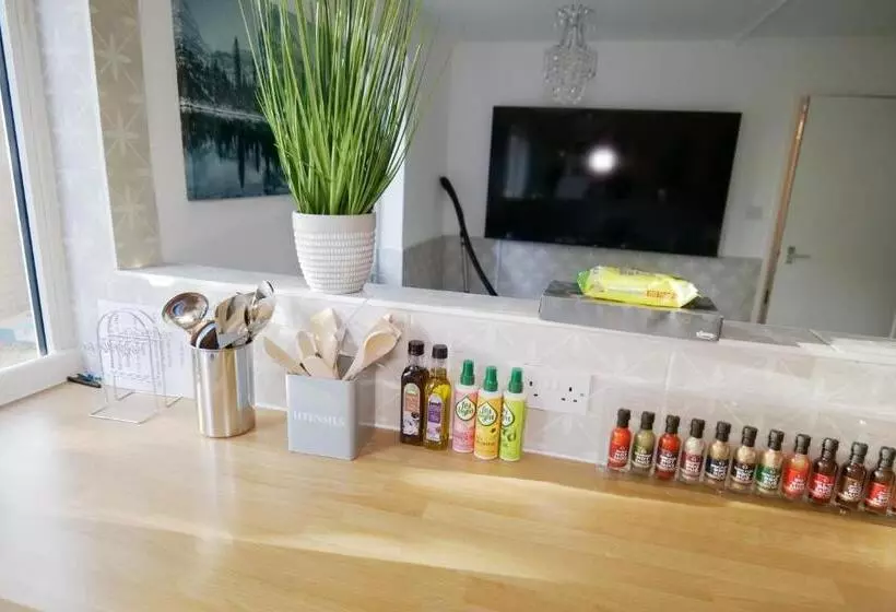 پانسیون Giomakay Luxury Rooms Milton Keynes