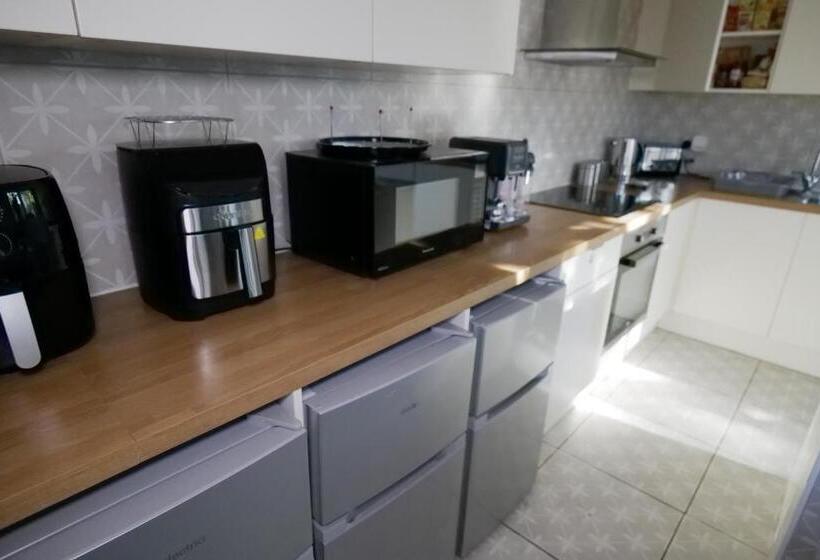 펜션 Giomakay Luxury Rooms Milton Keynes