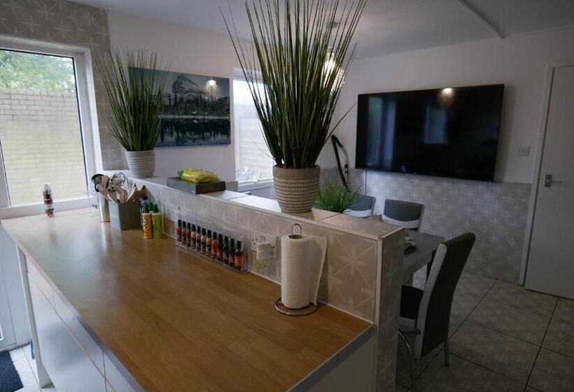 펜션 Giomakay Luxury Rooms Milton Keynes