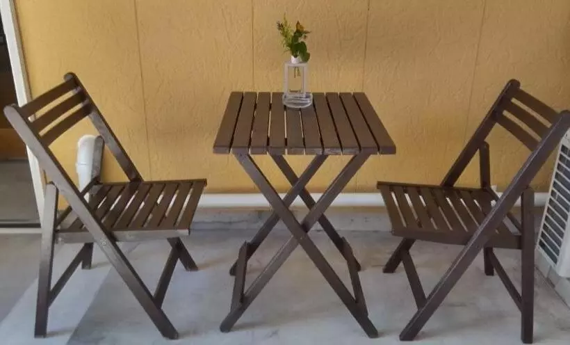 Majatalo Yellow House