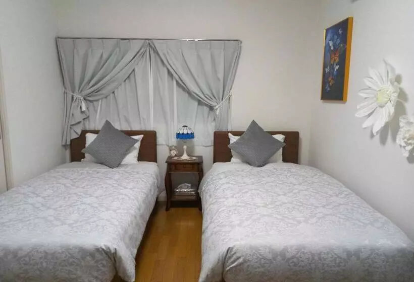 Majatalo Yellow House