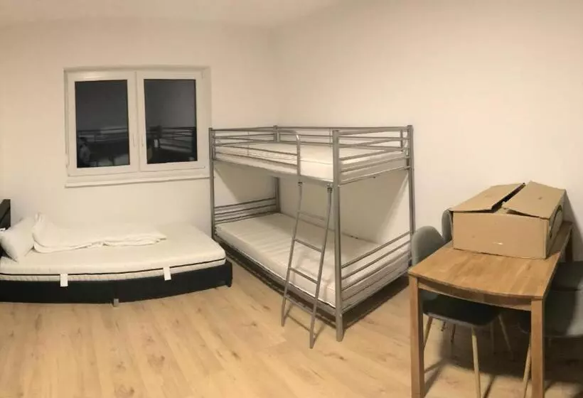 Majatalo Zimmer Mit Bad Und Küche