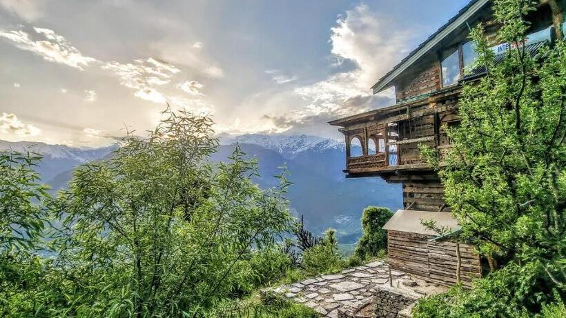 Shepherd Hostel, At Art Village